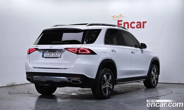 Mercedes-Benz GLE-Class 2020 1.9 автомат (гидро), миниатюра 2