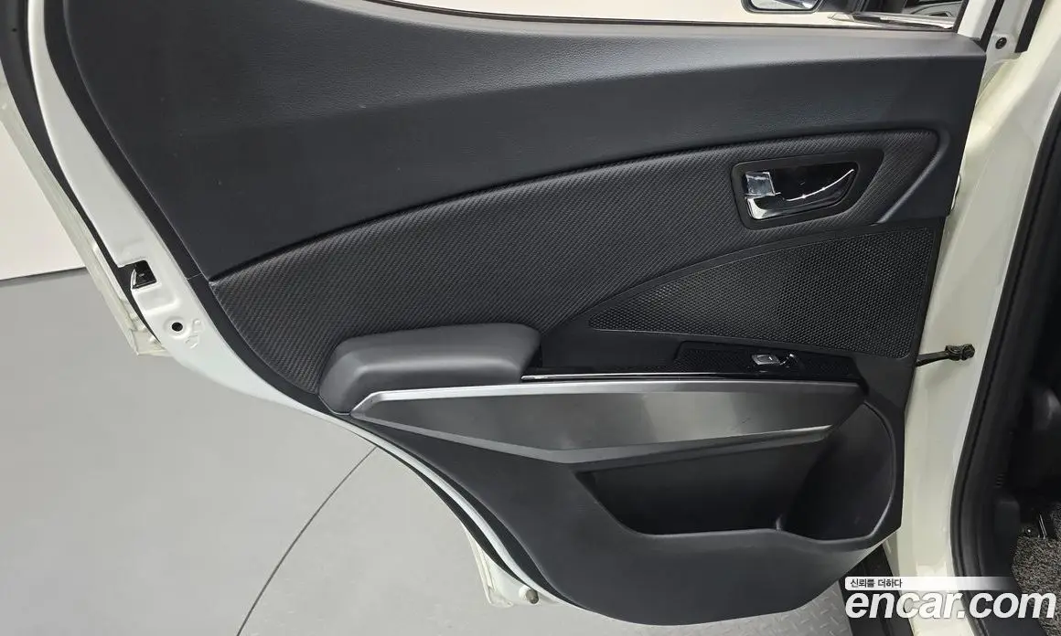 SsangYong TIBOLI 2019 1.5 автомат (гидро), фото 15