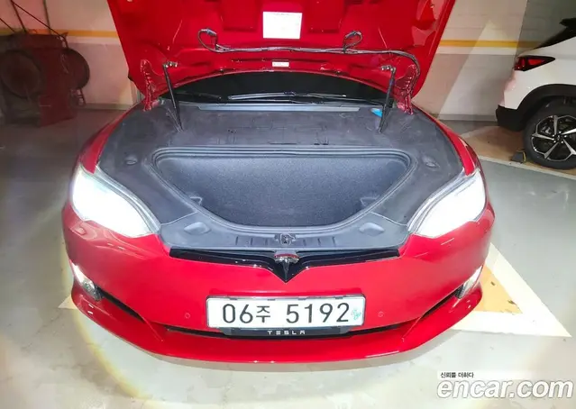 Tesla Model S 2019 автомат (гидро), миниатюра 6 Tesla Model S 2019 автомат (гидро), миниатюра 6