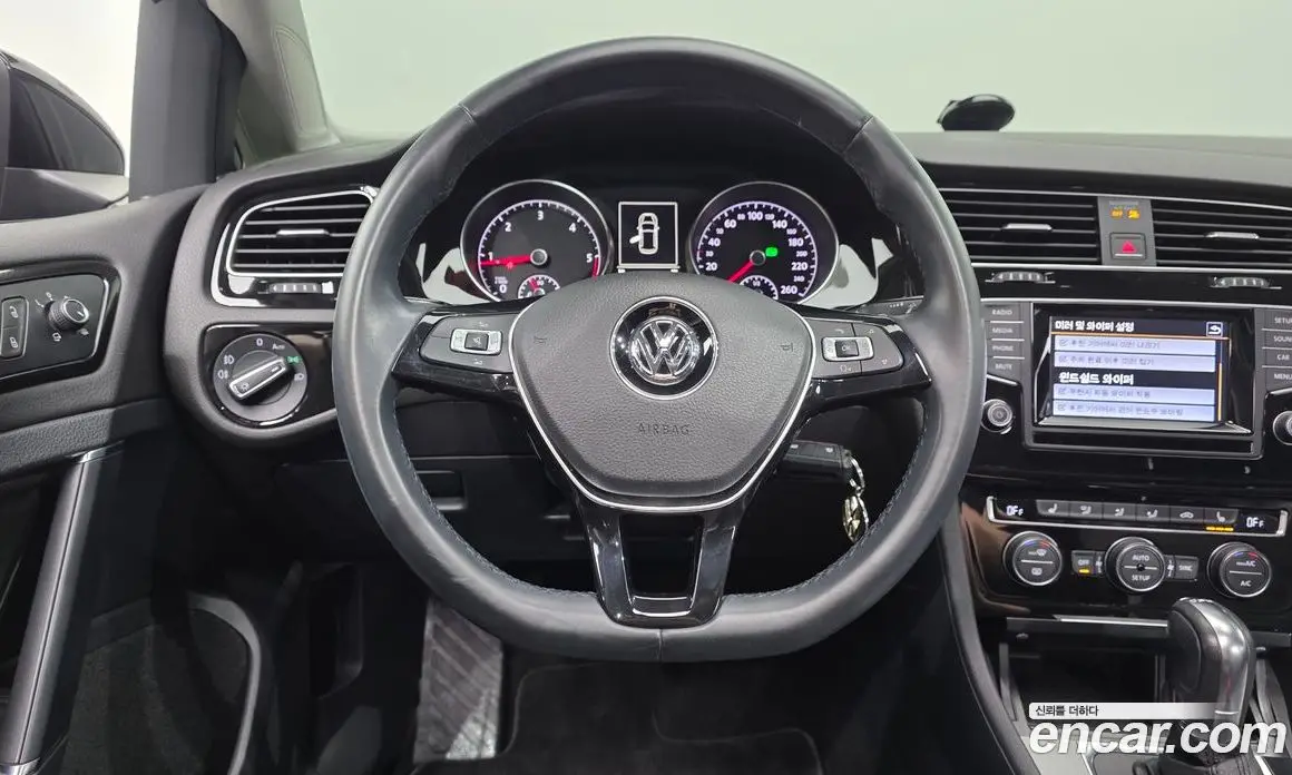 Volkswagen Golf 2013 2.0 автомат (гидро), фото 14
