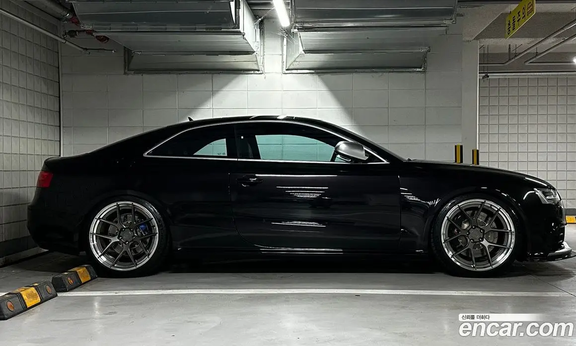 Audi RS5 2014 4.2 автомат (гидро), фото 6
