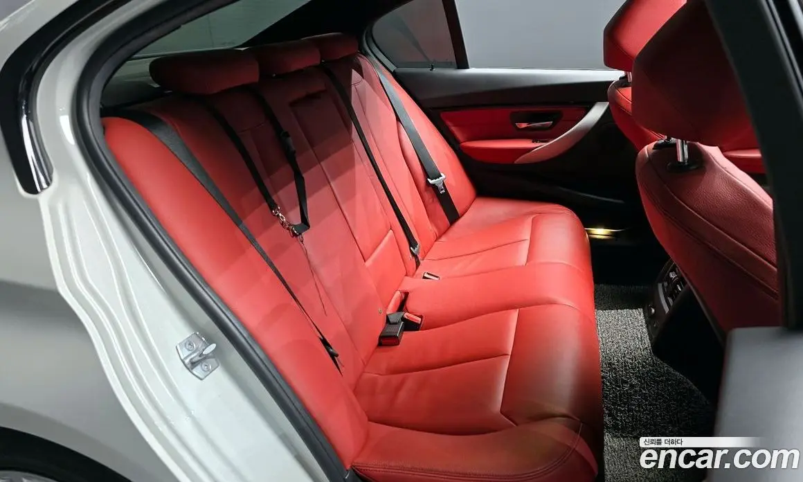 BMW 3 серия 2017 2.0 автомат (гидро), фото 11