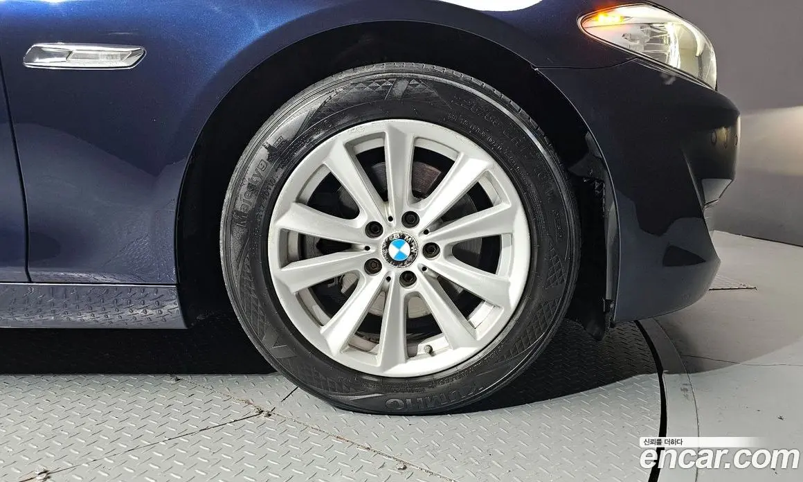 BMW 5 серия 2011 2.0 автомат (гидро), фото 5