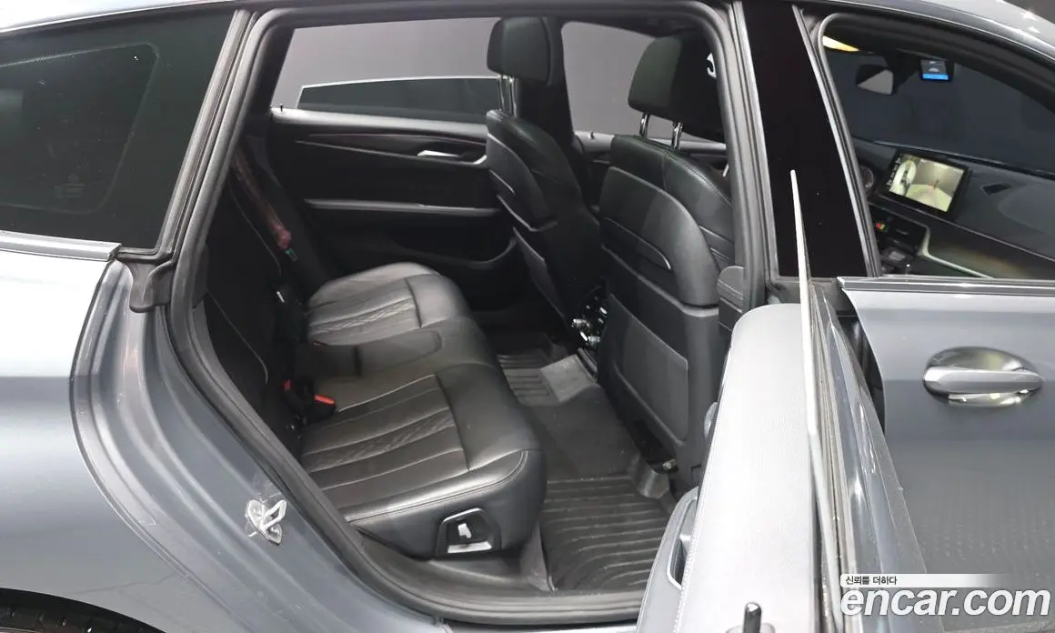BMW 6 серия 2023 2.0 автомат (гидро), фото 18