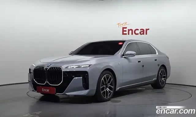 BMW 7 серия 2025 3.0 автомат (гидро), миниатюра 1