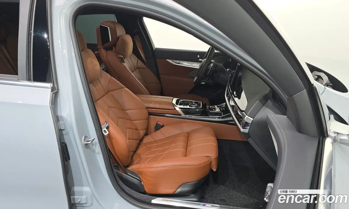 BMW 7 серия 2025 3.0 автомат (гидро), фото 16