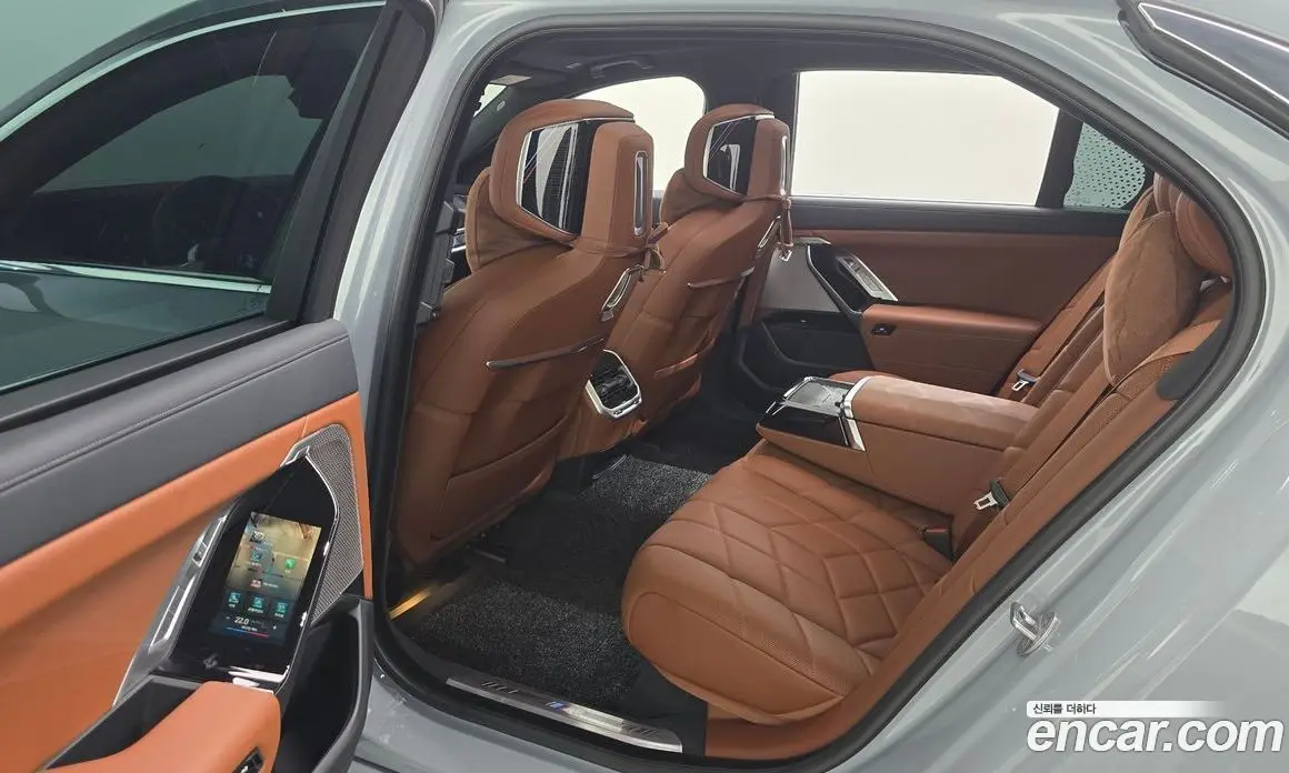 BMW 7 серия 2025 3.0 автомат (гидро), фото 18