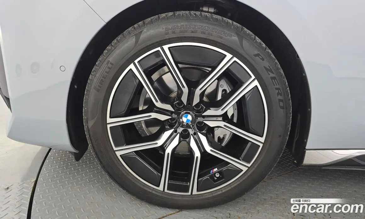 BMW 7 серия 2025 3.0 автомат (гидро), фото 5