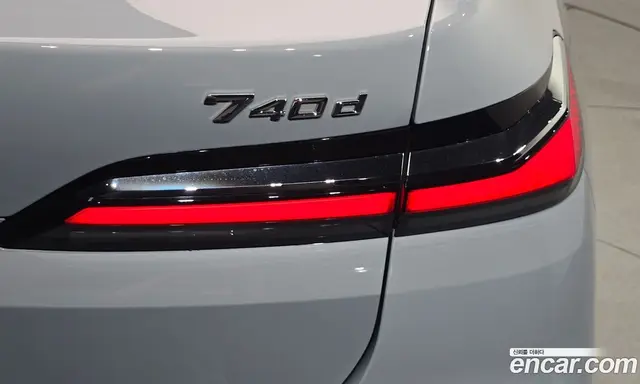 BMW 7 серия 2025 3.0 автомат (гидро), миниатюра 9