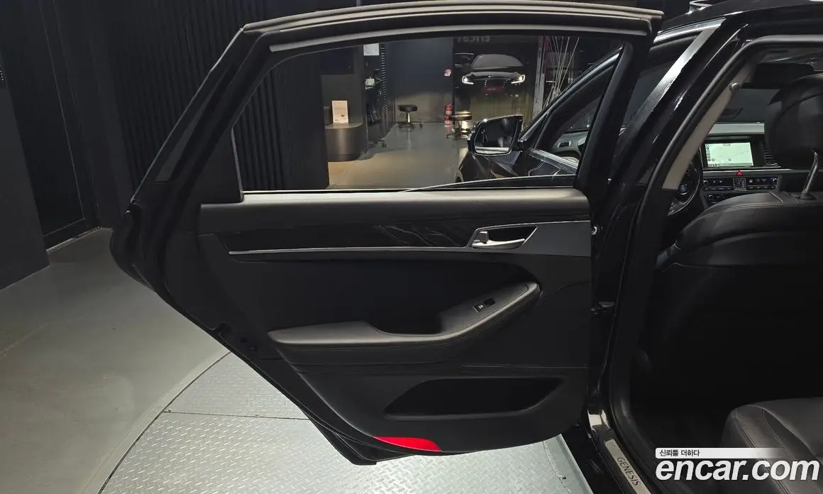 Genesis G80 2018 3.3 автомат (гидро), фото 15