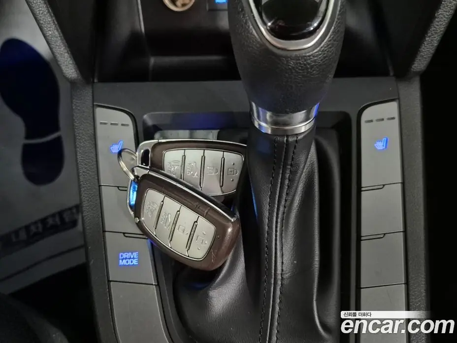 Hyundai Avante 2019 1.6 автомат (гидро), фото 12