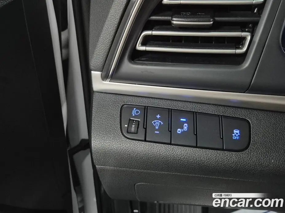 Hyundai Avante 2019 1.6 автомат (гидро), фото 14