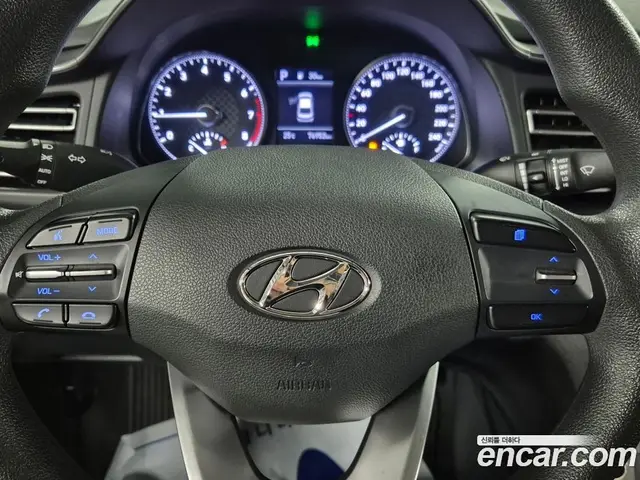 Hyundai Avante 2019 1.6 автомат (гидро), миниатюра 10