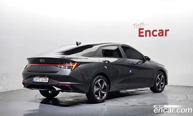 Hyundai Avante 2022 1.6 автомат (гидро), миниатюра 2