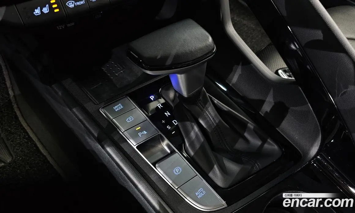 Hyundai Avante 2022 1.6 автомат (гидро), фото 12