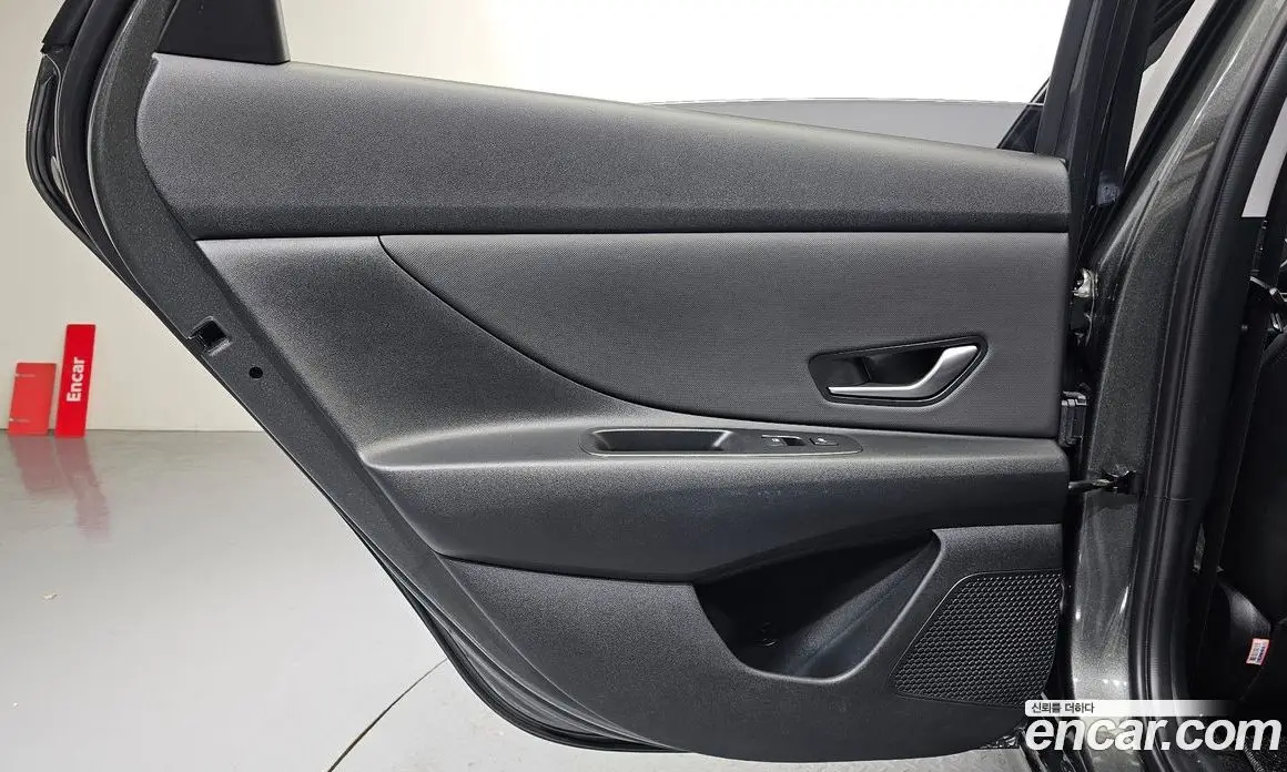 Hyundai Avante 2022 1.6 автомат (гидро), фото 15