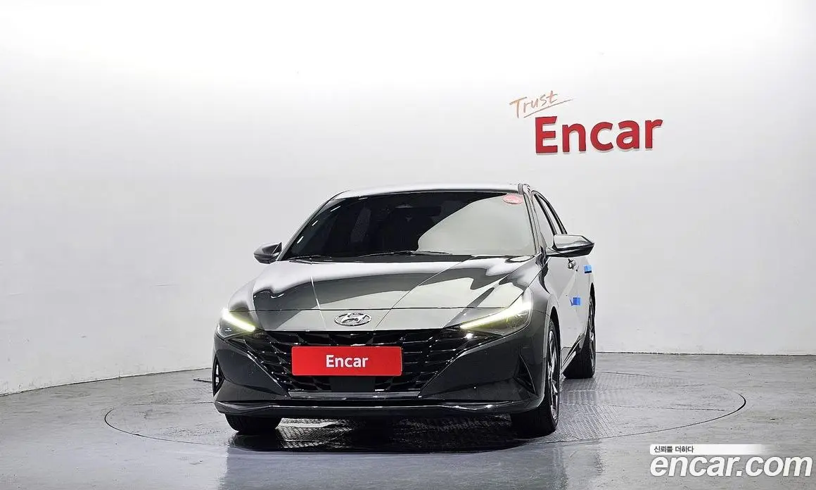 Hyundai Avante 2022 1.6 автомат (гидро), фото 3