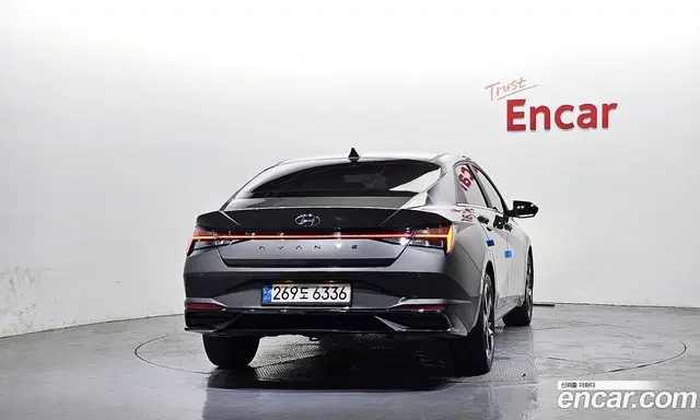 Hyundai Avante 2022 1.6 автомат (гидро), миниатюра 4