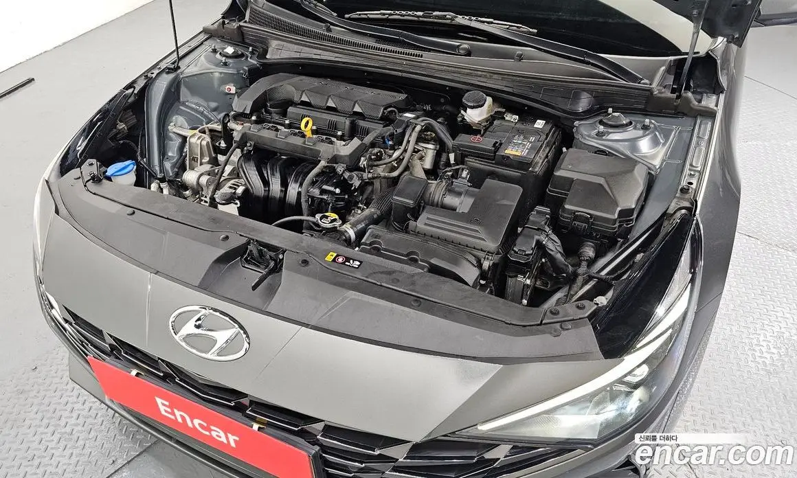 Hyundai Avante 2022 1.6 автомат (гидро), фото 6