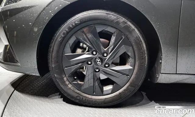 Hyundai Avante 2022 1.6 автомат (гидро), миниатюра 5