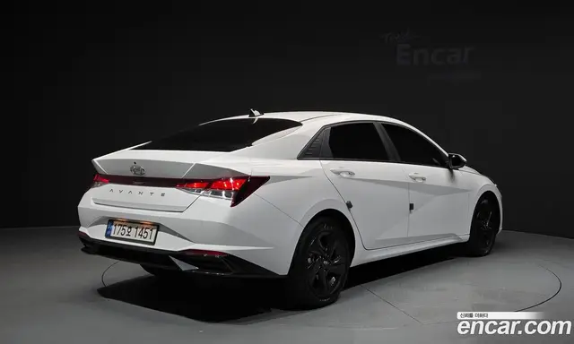 Hyundai Avante 2023 1.6 автомат (гидро), миниатюра 2