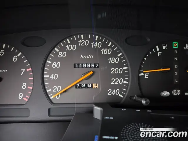 Hyundai Dynasty 2005 2.5 автомат (гидро), миниатюра 7