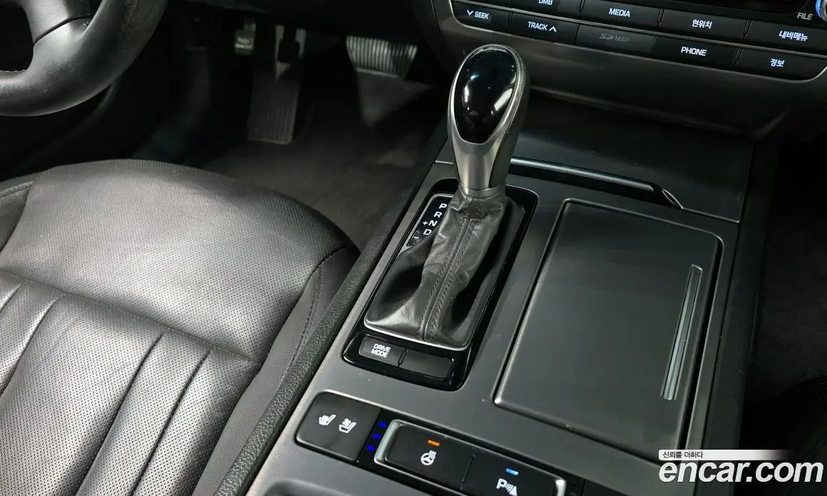 Hyundai Genesis 2015 3.3 автомат (гидро), фото 9