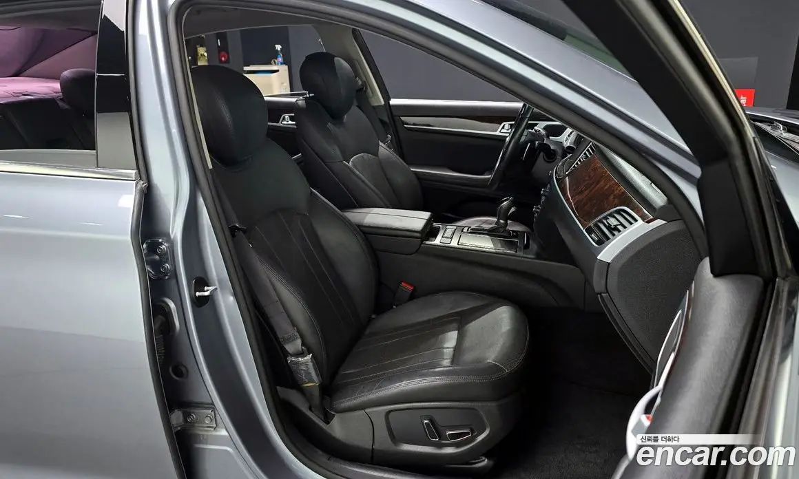 Hyundai Genesis 2015 3.3 автомат (гидро), фото 10