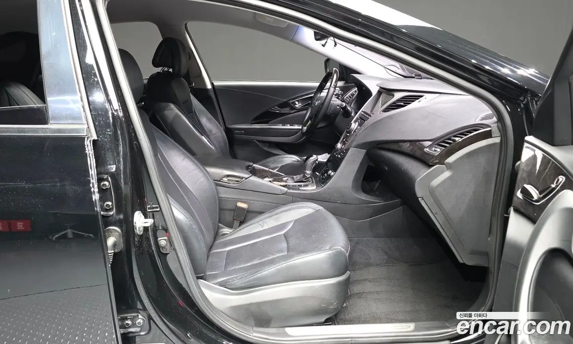 Hyundai Grandeur 2013 3.0 автомат (гидро), фото 11 Hyundai Grandeur 2013 3.0 автомат (гидро), фото 11