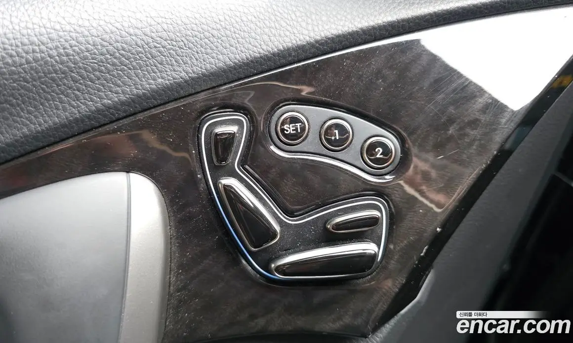 Hyundai Grandeur 2013 3.0 автомат (гидро), фото 18 Hyundai Grandeur 2013 3.0 автомат (гидро), фото 18