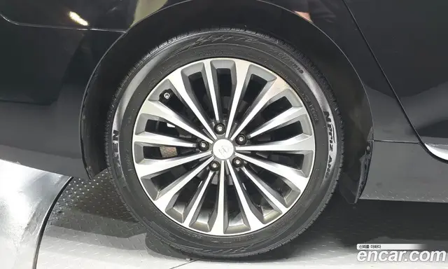 Hyundai Grandeur 2013 3.0 автомат (гидро), миниатюра 5 Hyundai Grandeur 2013 3.0 автомат (гидро), миниатюра 5