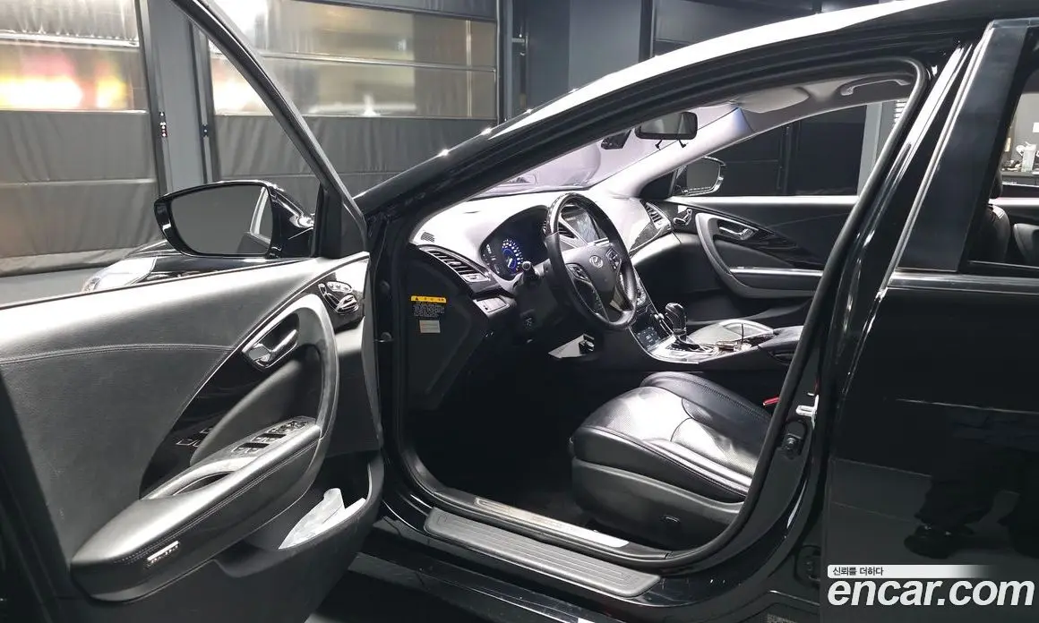 Hyundai Grandeur 2013 3.0 автомат (гидро), фото 10 Hyundai Grandeur 2013 3.0 автомат (гидро), фото 10