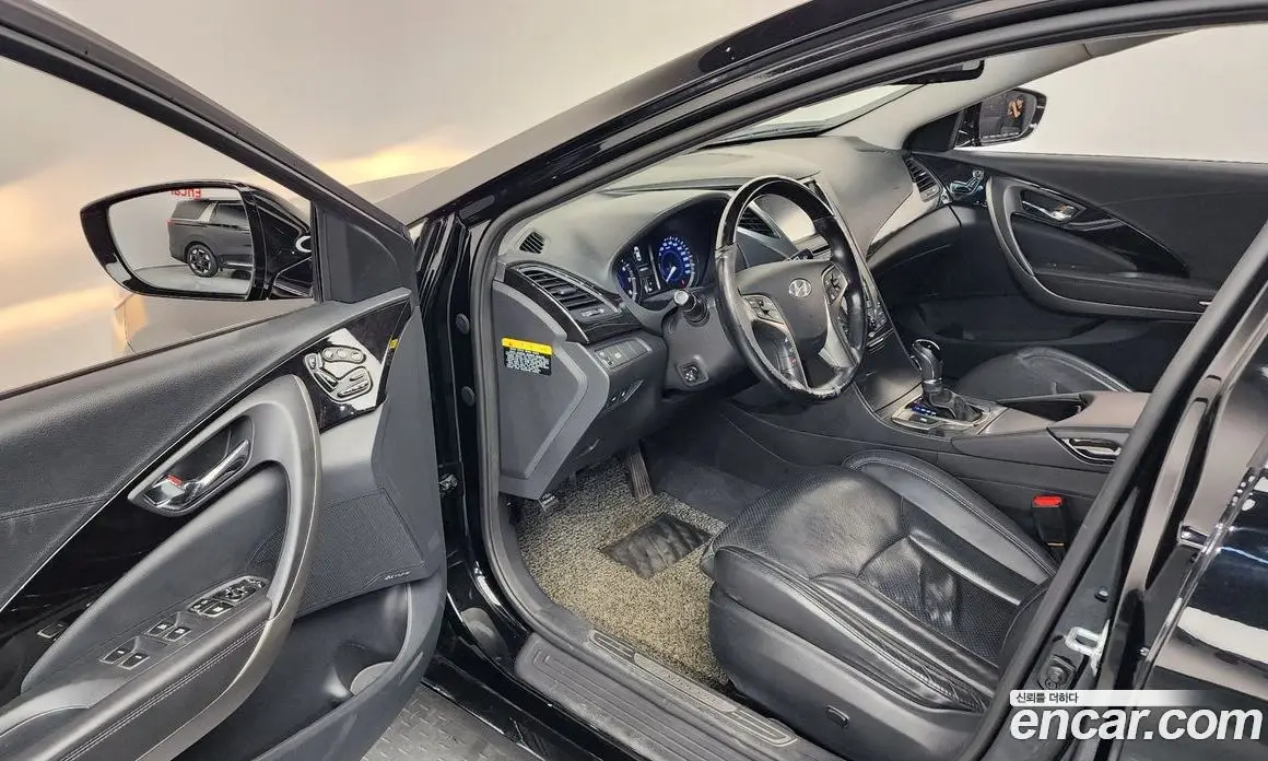 Hyundai Grandeur 2014 3.0 автомат (гидро), фото 10