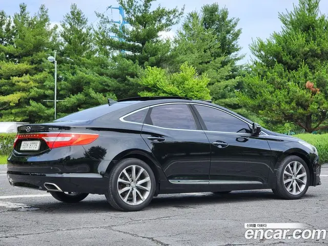 Hyundai Grandeur 2014 3.0 автомат (гидро), миниатюра 9
