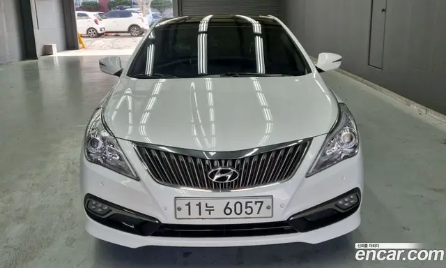 Hyundai Grandeur 2015 2.4 автомат (гидро), миниатюра 3 Hyundai Grandeur 2015 2.4 автомат (гидро), миниатюра 3