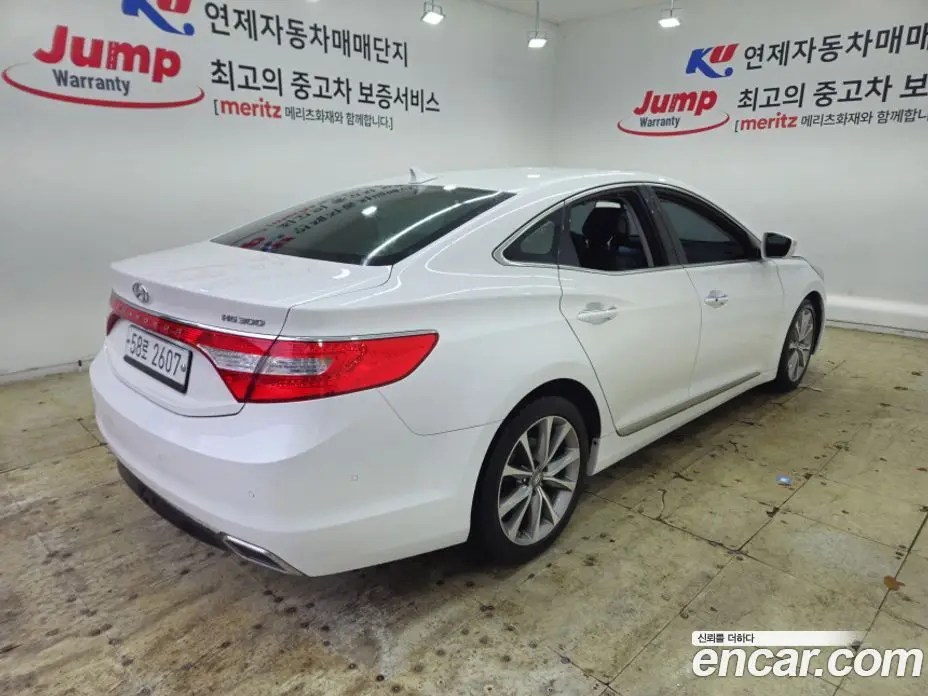 Hyundai Grandeur 2015 3.0 автомат (гидро), фото 6