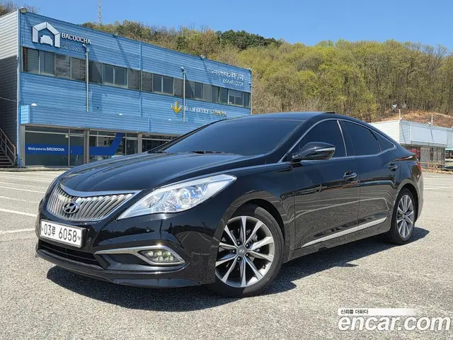 Hyundai Grandeur 2015 3.0 автомат (гидро), миниатюра 2 Hyundai Grandeur 2015 3.0 автомат (гидро), миниатюра 2