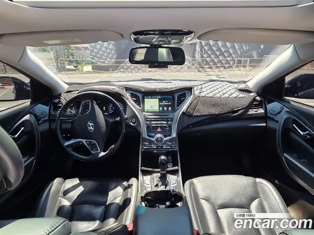 Hyundai Grandeur 2015 3.0 автомат (гидро), миниатюра 7 Hyundai Grandeur 2015 3.0 автомат (гидро), миниатюра 7