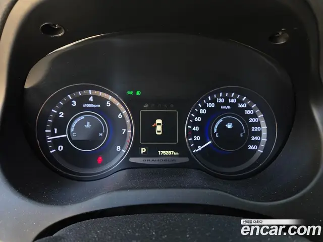 Hyundai Grandeur 2015 3.0 автомат (гидро), миниатюра 10 Hyundai Grandeur 2015 3.0 автомат (гидро), миниатюра 10