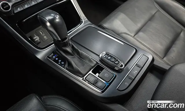 Hyundai Grandeur 2016 2.2 автомат (гидро), миниатюра 9 Hyundai Grandeur 2016 2.2 автомат (гидро), миниатюра 9