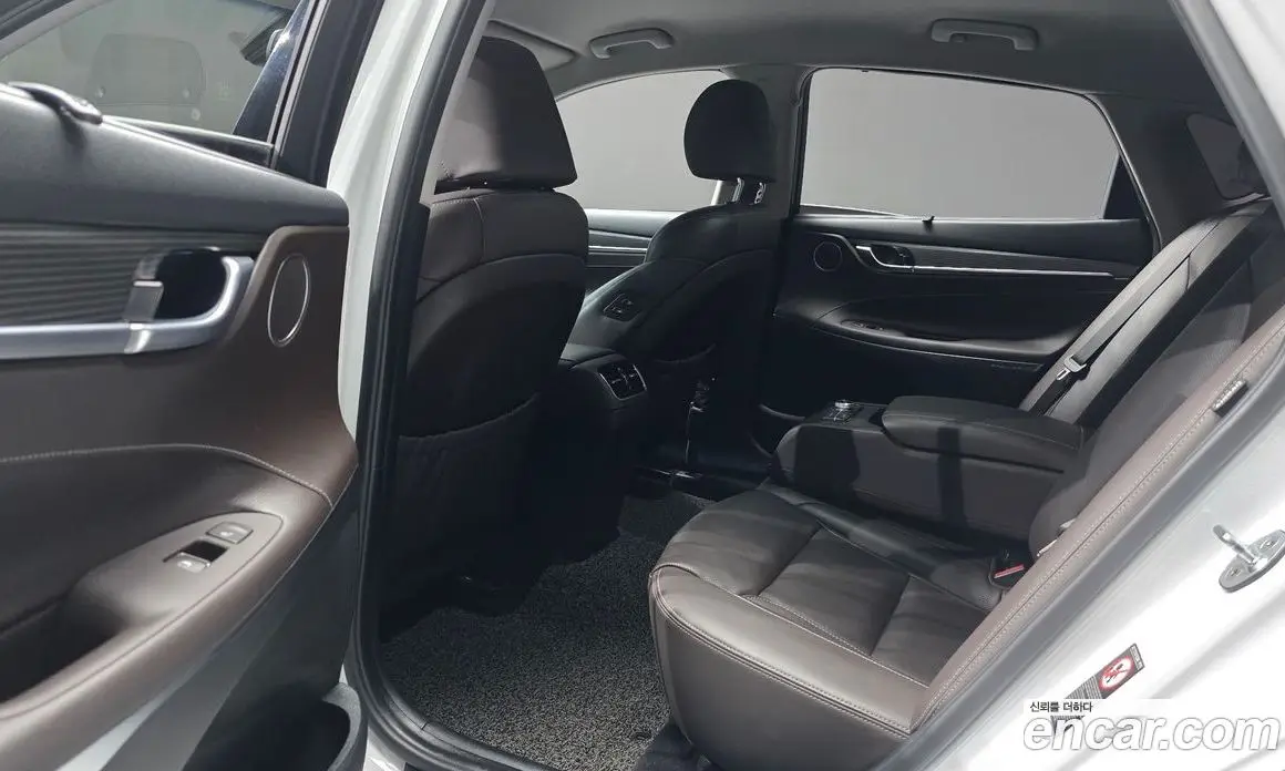 Hyundai Grandeur 2017 2.4 автомат (гидро), фото 18