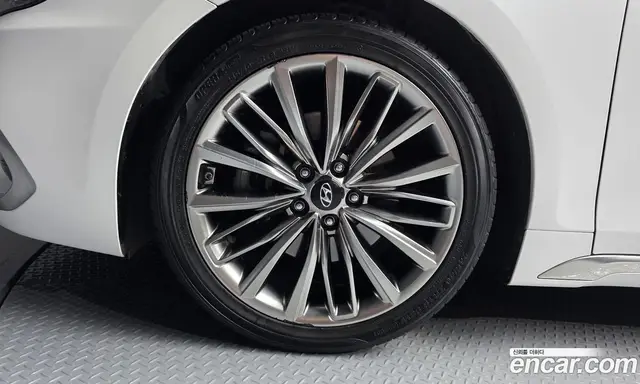 Hyundai Grandeur 2017 2.4 автомат (гидро), миниатюра 5