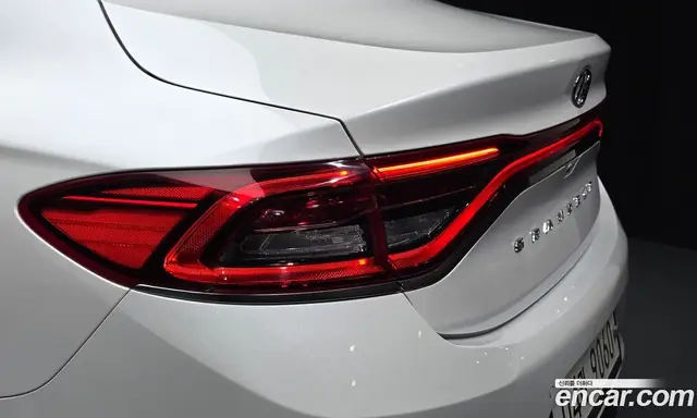 Hyundai Grandeur 2017 2.4 автомат (гидро), миниатюра 9