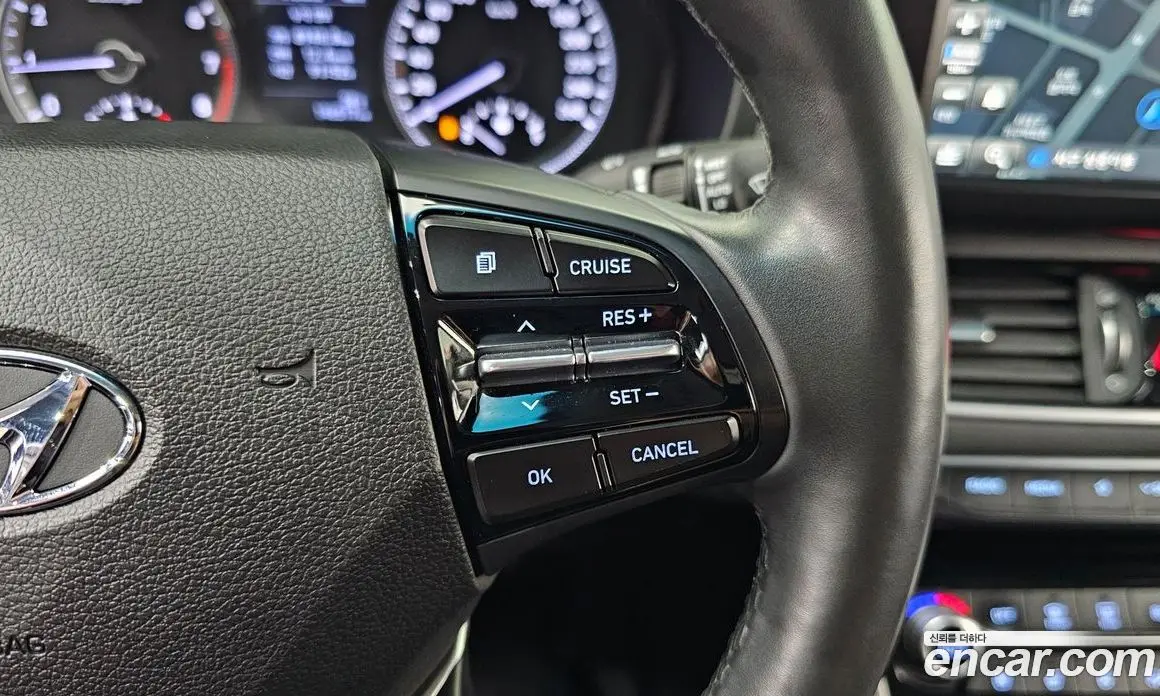 Hyundai Grandeur 2017 2.4 автомат (гидро), фото 18