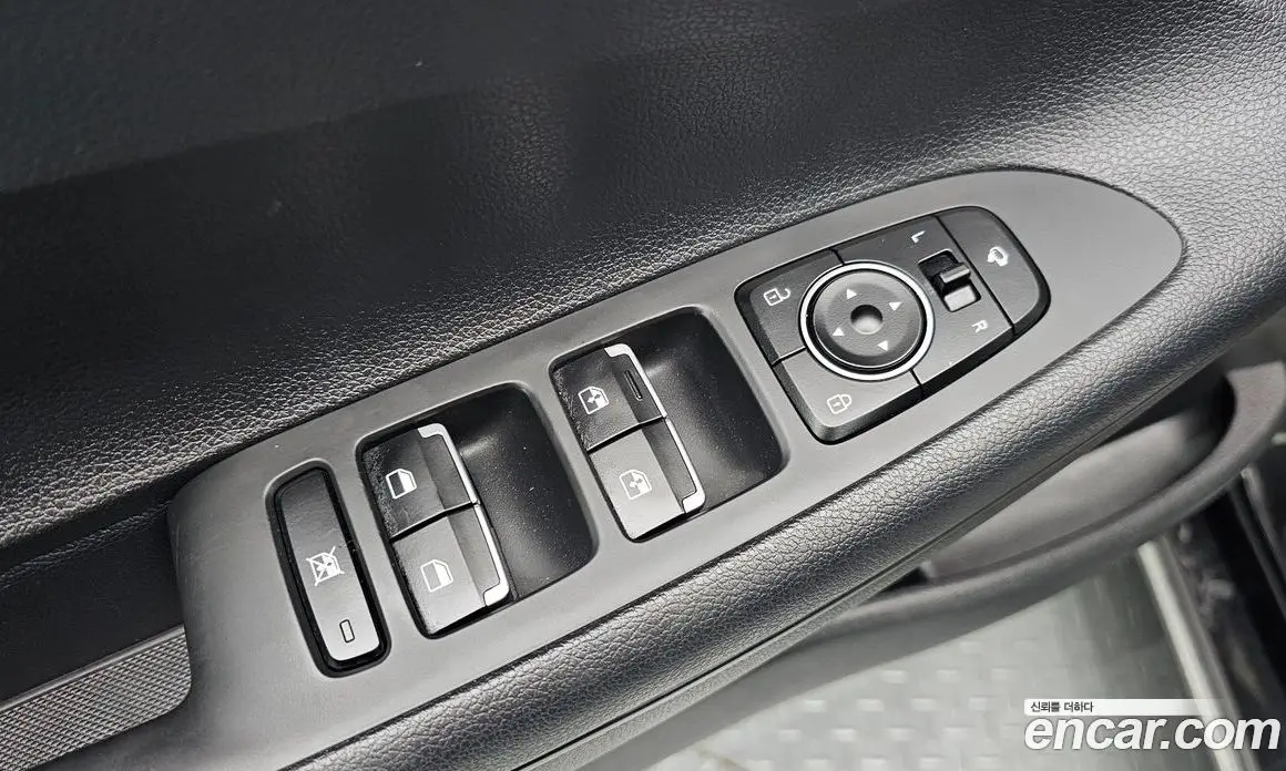 Hyundai Grandeur 2017 2.4 автомат (гидро), фото 19