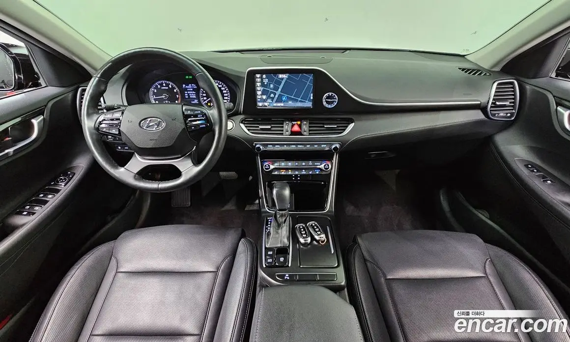 Hyundai Grandeur 2017 2.4 автомат (гидро), фото 7