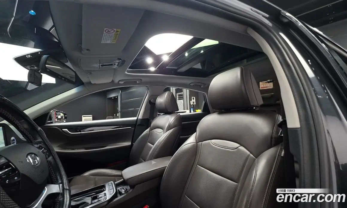 Hyundai Grandeur 2017 2.4 автомат (гидро), фото 17 Hyundai Grandeur 2017 2.4 автомат (гидро), фото 17