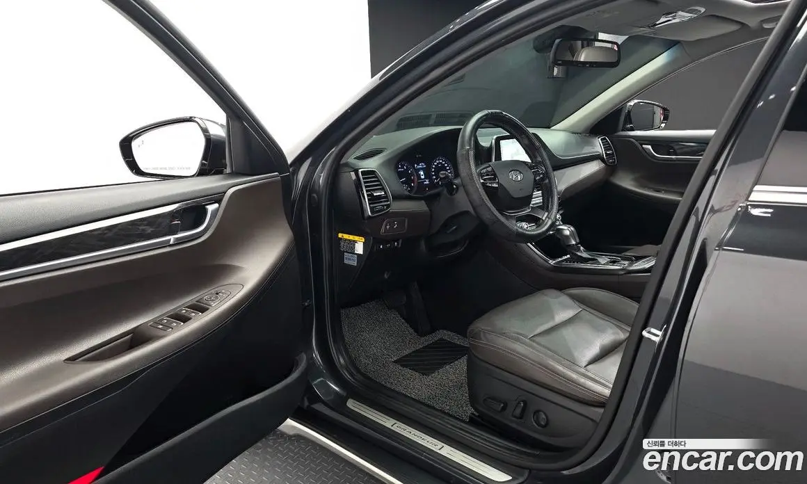 Hyundai Grandeur 2017 2.4 автомат (гидро), фото 10 Hyundai Grandeur 2017 2.4 автомат (гидро), фото 10