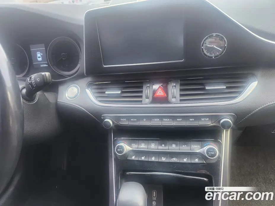 Hyundai Grandeur 2017 2.4 автомат (гидро), фото 13