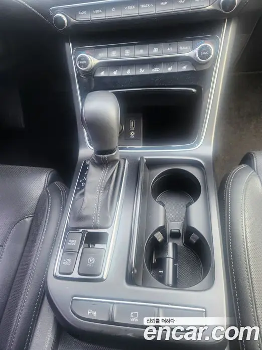 Hyundai Grandeur 2017 2.4 автомат (гидро), фото 14